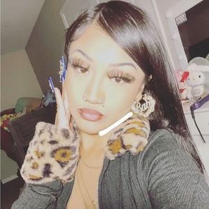 Meet your Posher, Gigi